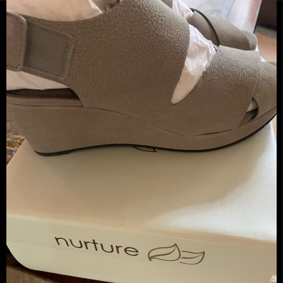 Nurture shoes - Picture 2 of 5